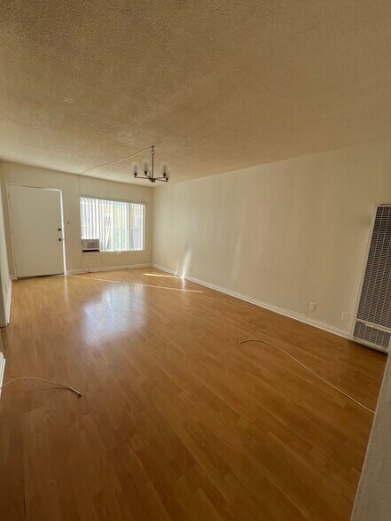 More Photos Of 1548 N Alexandria Ave, Los Angeles Apartments For Sale