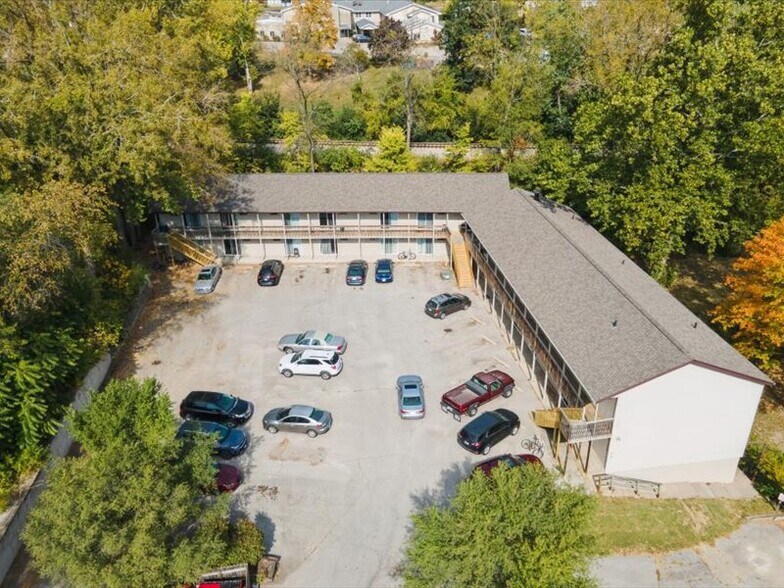 More Photos Of 732 Michael St, Iowa City Apartments For Sale