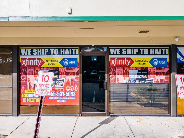 More Photos Of 701 S State Rd 7, Plantation Unknown For Lease