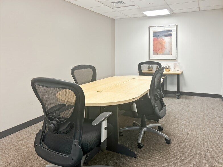 More Photos Of 2333 Ponce de Leon Blvd, Coral Gables Coworking Space