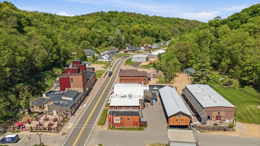 More Photos Of 196 S Main St, Potosi General Retail For Sale