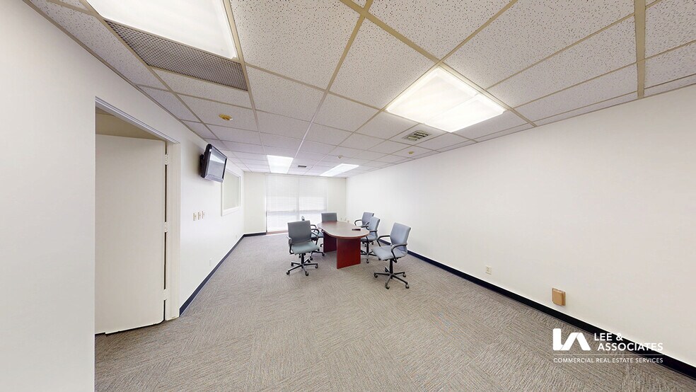 More Photos Of 1811 E 28th St, Signal Hill Warehouse For Lease