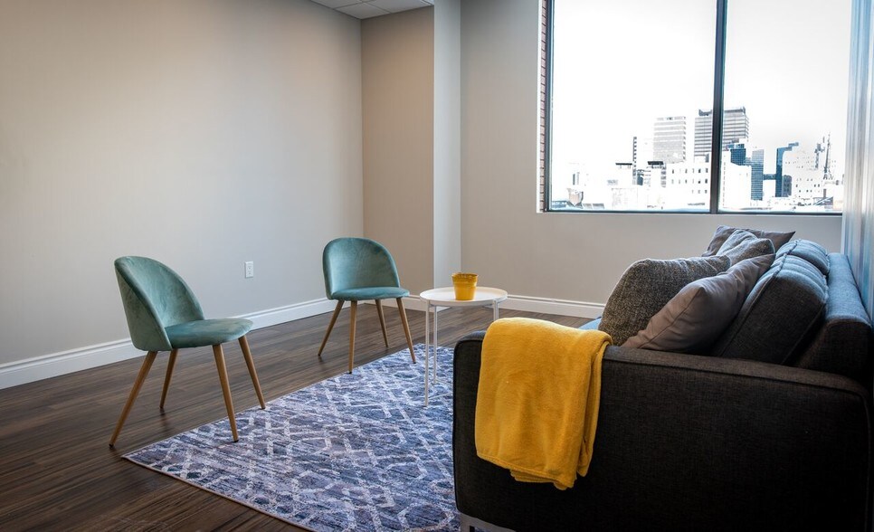 More Photos Of 180 James St S, Hamilton Office For Lease