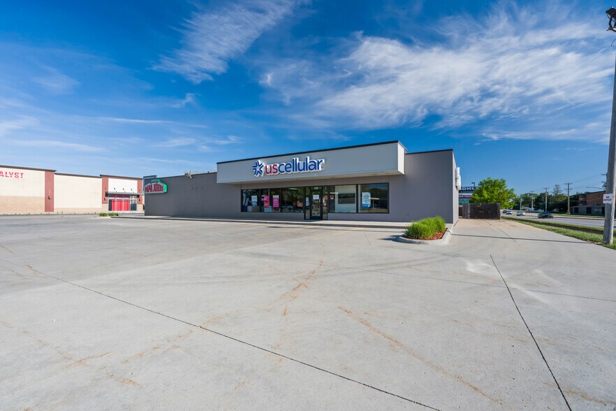 More Photos Of 705-711 24th St, Ames General Retail For Lease