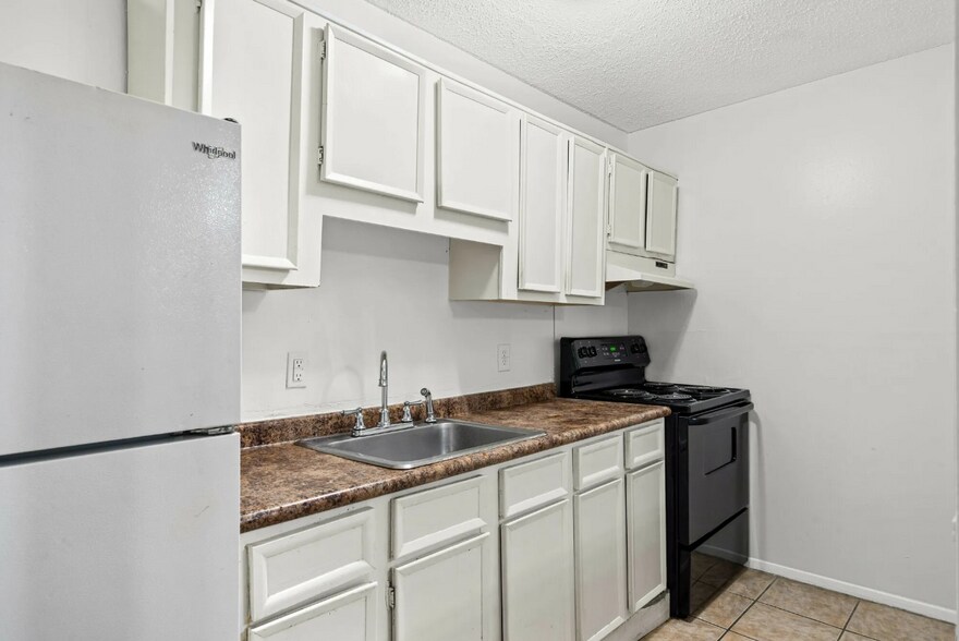 More Photos Of 601 Village Green Dr, Mobile Apartments For Sale