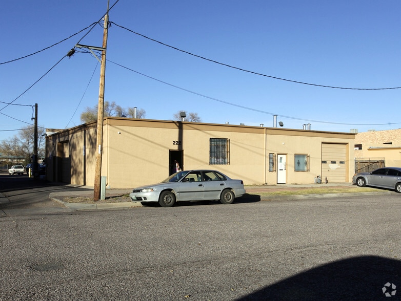 Primary Photo Of 222 E Moreno Ave, Colorado Springs Auto Repair For Sale