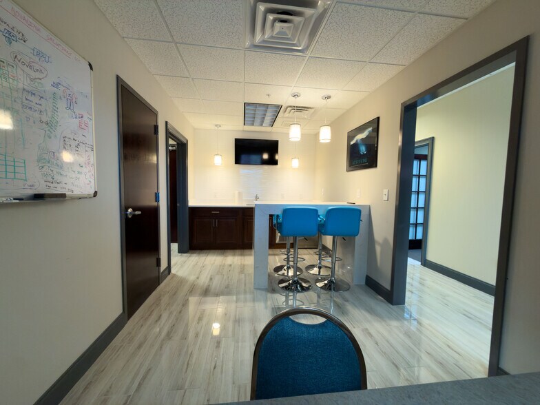 More Photos Of 1186 Satellite Blvd, Suwanee Office Residential For Lease