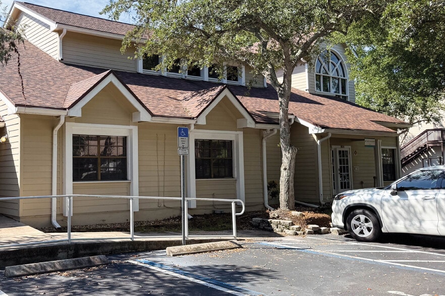 Primary Photo Of 10225 Ulmerton Rd, Largo Office For Sale