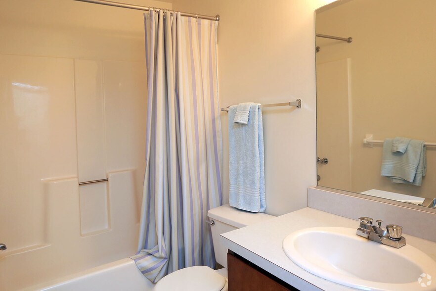 More Photos Of 201 Forest Pine Rd, Franklin Apartments For Sale