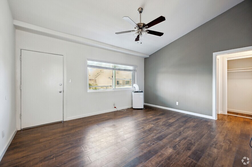 More Photos Of 435 W Regent St, Inglewood Apartments For Sale