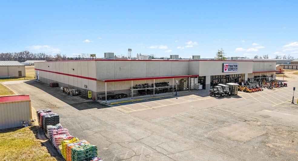 More Photos Of 1208 W Highway 28, Owensville Freestanding For Sale