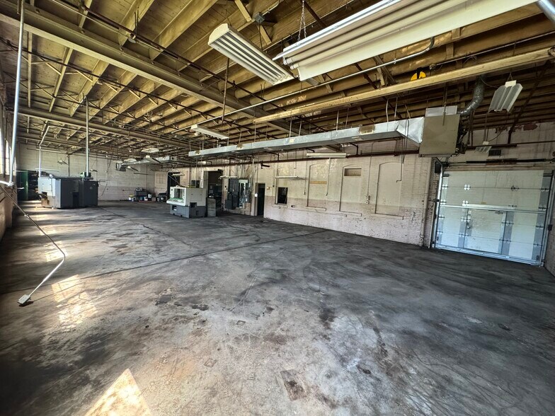 More Photos Of 1583 Niagara St, Buffalo Freestanding For Sale