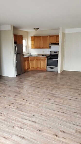 More Photos Of 6817 Forest Ave, Ridgewood Storefront Retail Residential For Sale