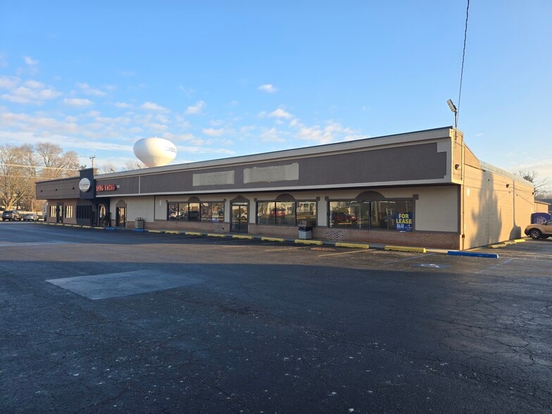 Primary Photo Of 301-311 N Broad St, Middletown Freestanding For Lease