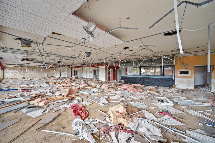 More Photos Of 2001 N Hudson Ave, Pueblo Hotel For Sale