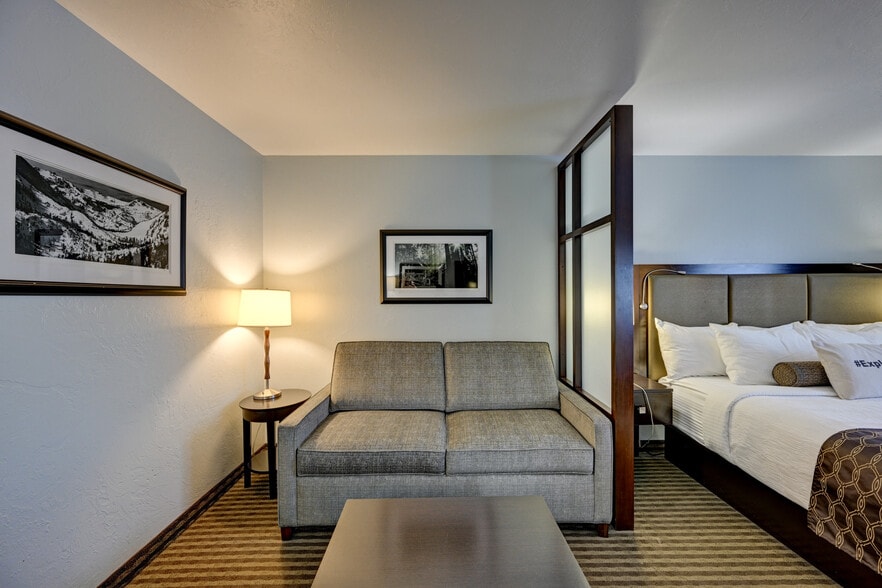 More Photos Of 733 US Highway 24 N, Buena Vista Hotel For Sale