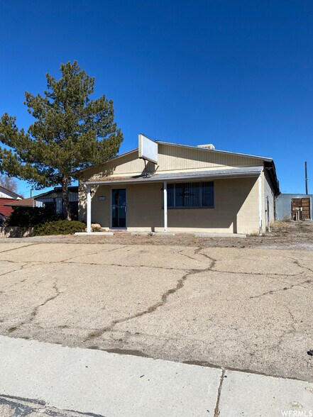 Primary Photo Of 545 E 100 N, Price Office For Sale