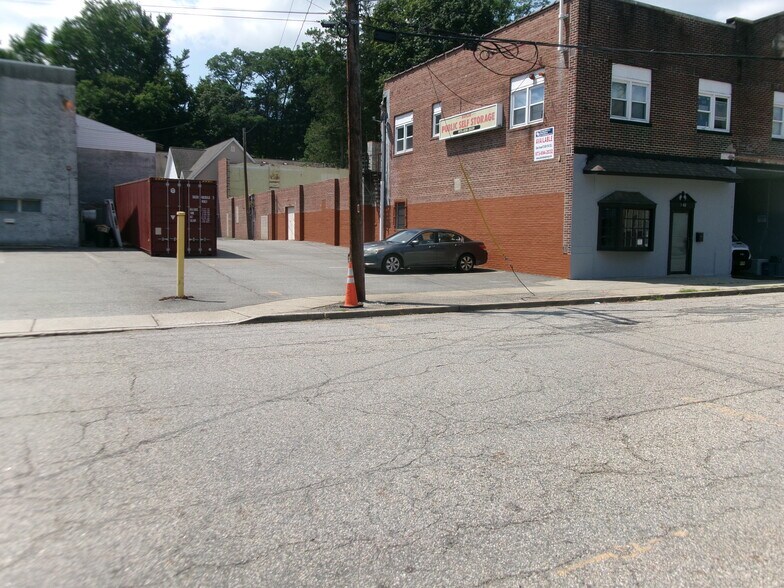 More Photos Of 103 Arch St, Butler Storefront Retail Residential For Sale