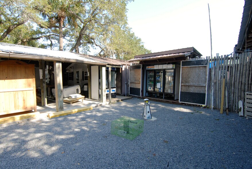 More Photos Of 2111 Sea Island Pky, Saint Helena Island General Retail For Sale