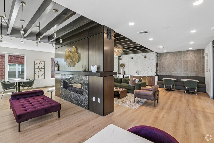 More Photos Of 2418 Main St, Rocky Hill Apartments For Lease