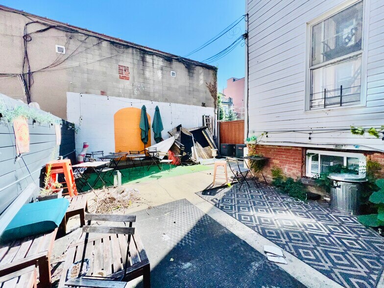 More Photos Of 128 India St, Brooklyn Storefront Retail Residential For Sale