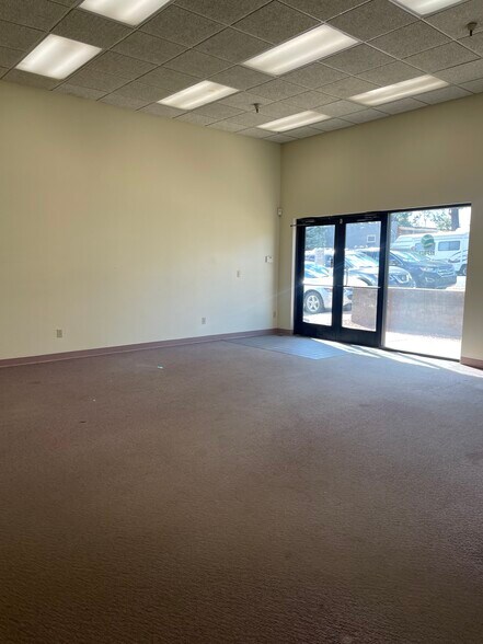 More Photos Of 3905 E Huntington Dr, Flagstaff Warehouse For Lease