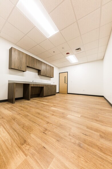 More Photos Of 700 Stadium Dr, Georgetown Schools For Sale