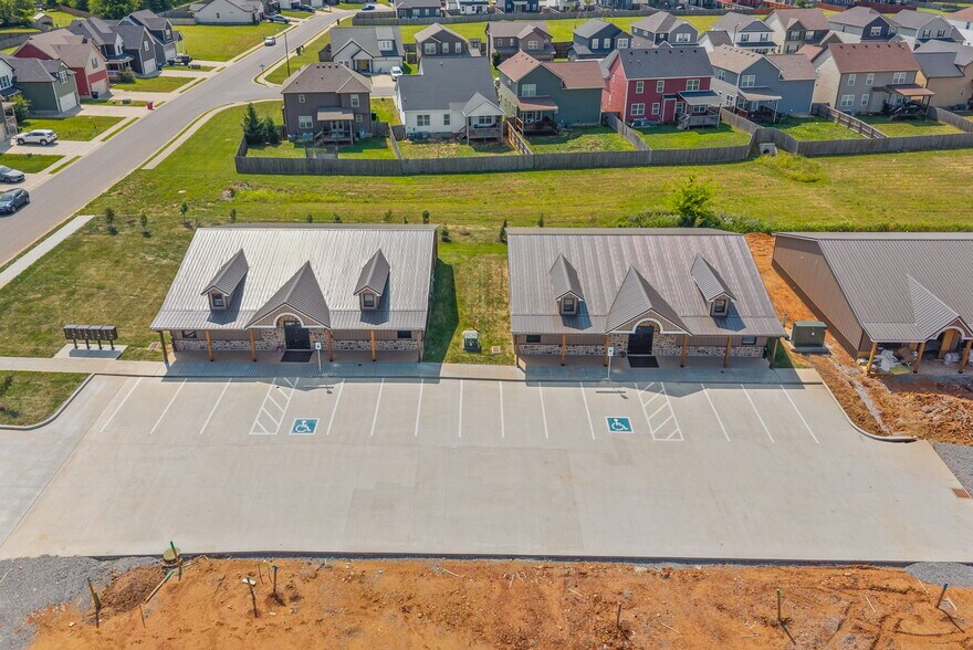 More Photos Of 2510 Pea Ridge Rd, Clarksville Office For Lease