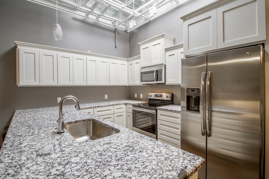 More Photos Of 912 Front St, Conway Restaurant For Sale