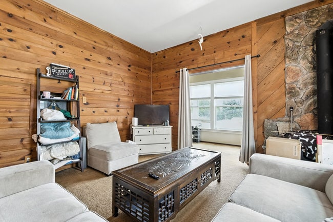 More Photos Of 575 Myrtle St, Half Moon Bay Apartments For Sale