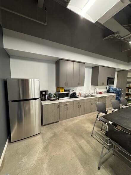 More Photos Of 1441 W Ute Blvd, Park City Office For Lease