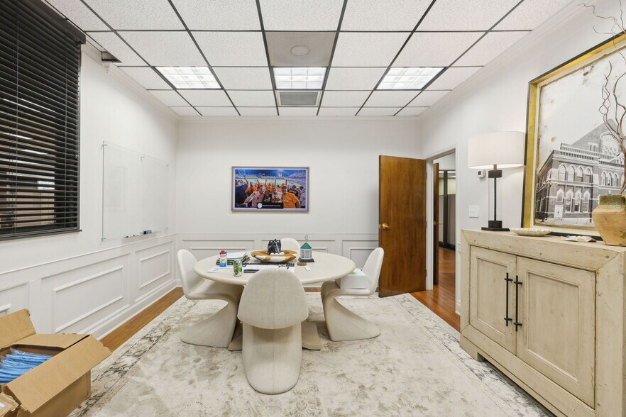 More Photos Of 240 Venture Cir, Nashville Loft Creative Space For Sale