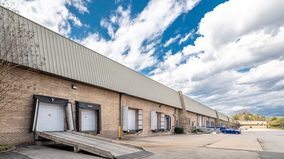 More Photos Of 8679 Greenwood Pl, Savage Unknown For Lease