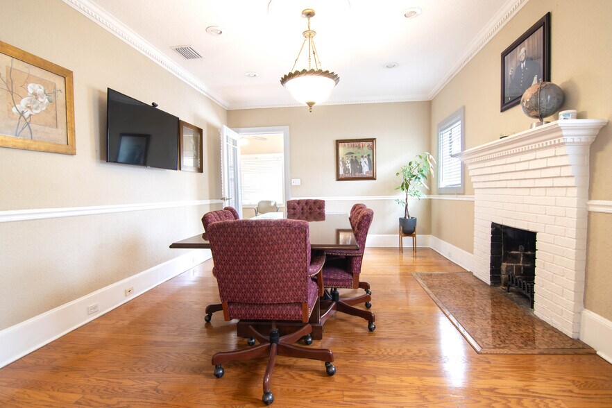More Photos Of 309 W Martin Luther King Jr Blvd, Tampa Medical For Lease
