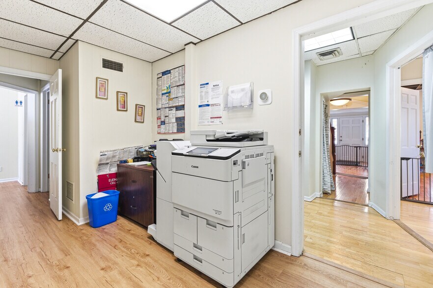 More Photos Of 467 Middlesex Ave, Metuchen Office For Sale