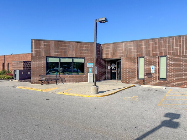 More Photos Of 6901 W Edgerton Ave, Greenfield Medical For Sale