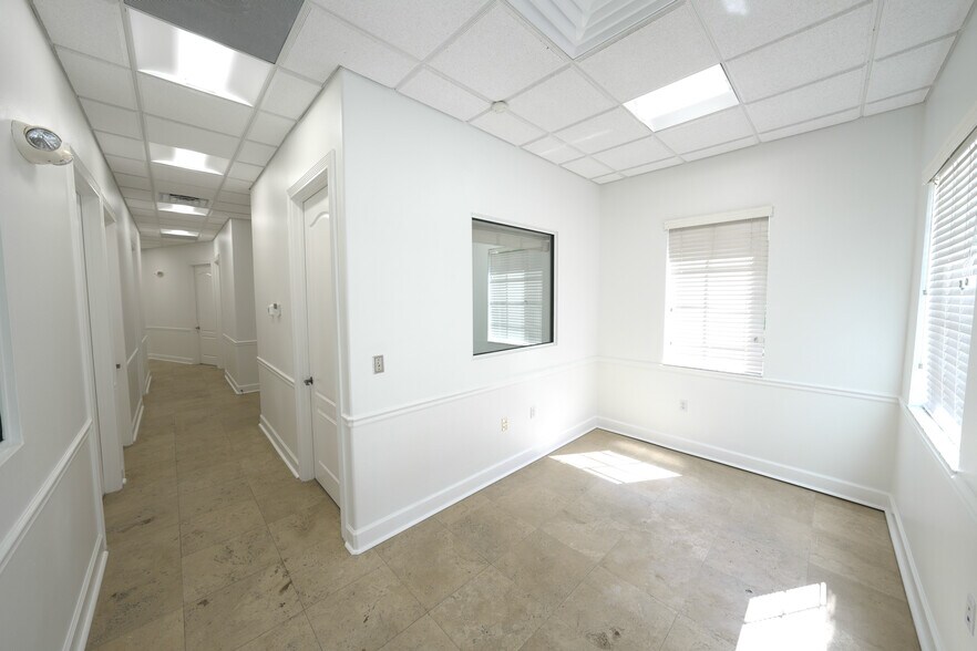 More Photos Of 2009 Longwood Lake Mary Rd, Longwood Medical For Lease