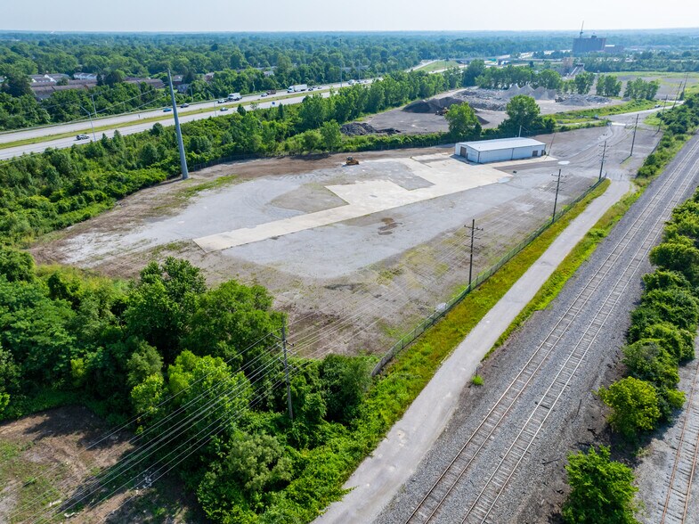 More Photos Of 4100 Truro Station Service Rd, Columbus Manufacturing For Sale