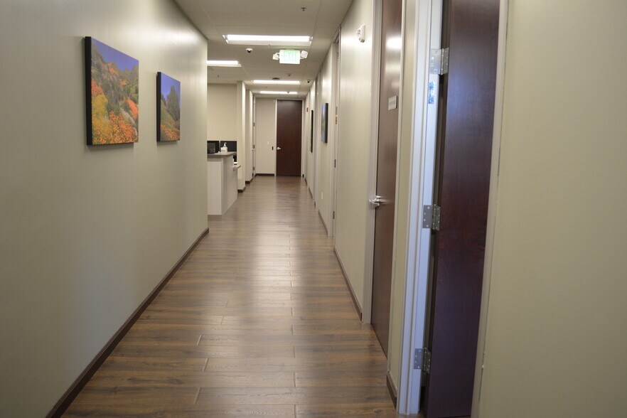 More Photos Of 100 N Wiget Ln, Walnut Creek Medical For Lease