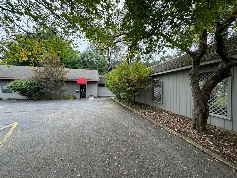 More Photos Of 266 E Main St, Marcellus Office For Sale