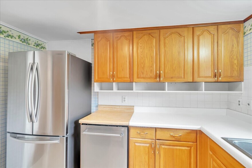 More Photos Of 47-49 Furnace ave, Wanaque Flex For Sale