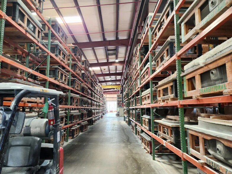 More Photos Of 10700 John Price Rd, Charlotte Warehouse For Lease