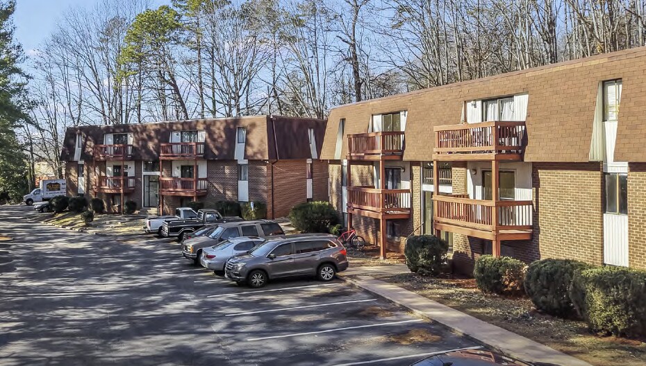 Primary Photo Of 81 Terry Ct, Collinsville Apartments For Sale