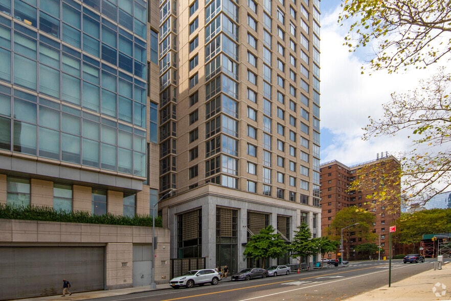 More Photos Of 51 Amsterdam Ave, New York Apartments For Lease