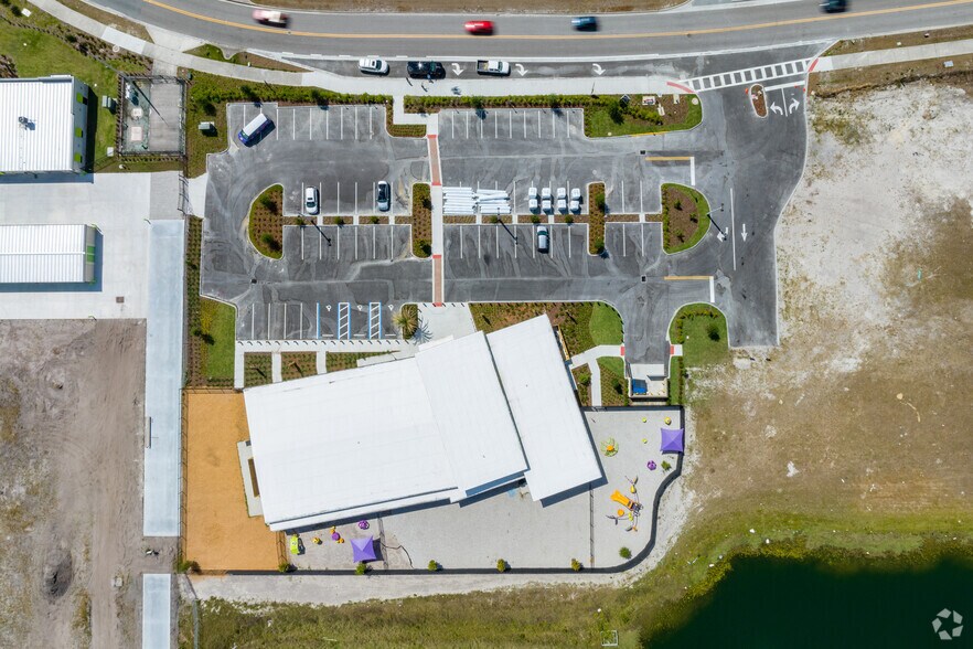 More Photos Of 15565 Golden Isle Blvd, Orlando Daycare Center For Sale