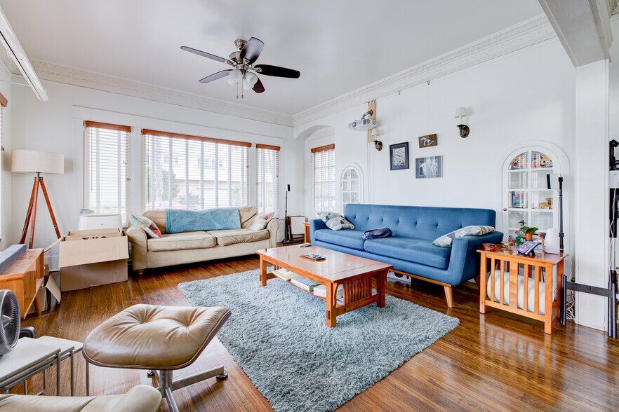 More Photos Of 1701 E Ocean Blvd, Long Beach Apartments For Sale