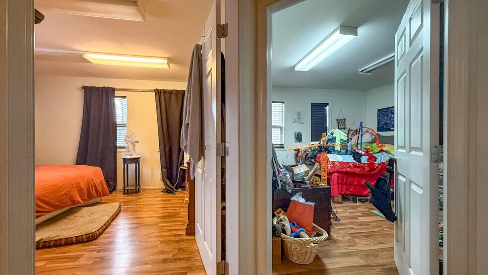 More Photos Of 1415 Dyffryn Rd, Lumby Warehouse For Sale