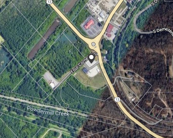 More Photos Of 60 Four Corners Ln, Centreville Bar For Sale