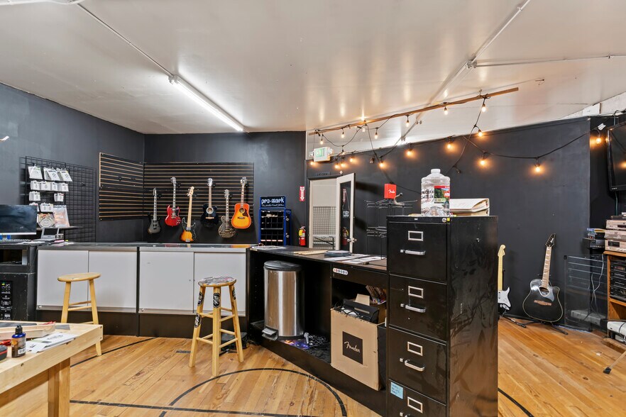 More Photos Of 3701 Washington Blvd, Ogden Freestanding For Sale