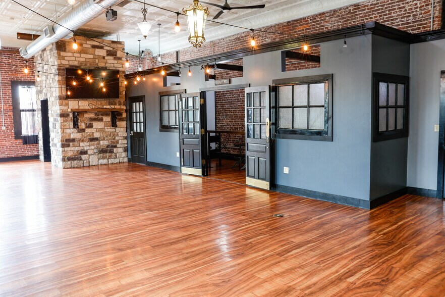 More Photos Of 210 Hale St, Charleston Office For Sale